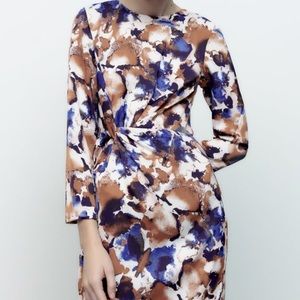 PRINT DRESS WITH KNOT